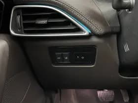 Jaguar F pace thumbnail 23