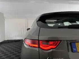 Jaguar F pace thumbnail 29