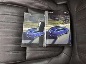 Jaguar F pace thumbnail 30