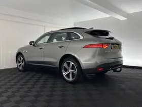 Jaguar F pace thumbnail 5