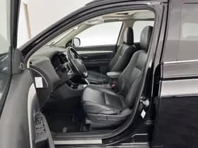 Mitsubishi Outlander thumbnail 10