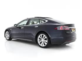 Tesla Model s thumbnail 5