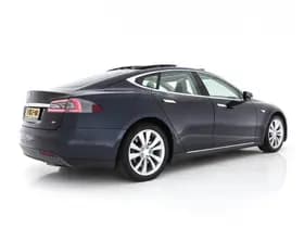 Tesla Model s thumbnail 7