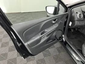 Renault Clio thumbnail 21