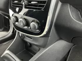 Renault Clio thumbnail 29