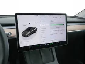 Tesla Model y thumbnail 15