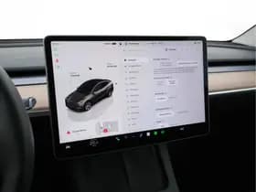 Tesla Model y thumbnail 17