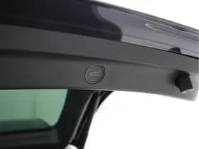 Tesla Model y thumbnail 24