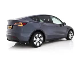 Tesla Model y thumbnail 7