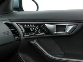 Jaguar F type thumbnail 22