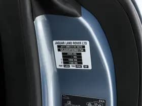 Jaguar F type thumbnail 32