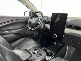 Ford Mustang mach e thumbnail 8