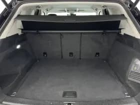 Volkswagen Touareg thumbnail 11