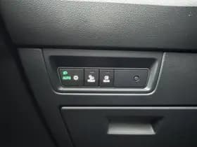 Volkswagen Touareg thumbnail 23