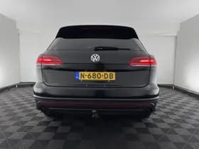 Volkswagen Touareg thumbnail 6