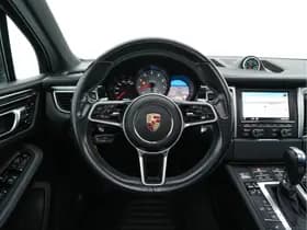 Porsche Macan thumbnail 17
