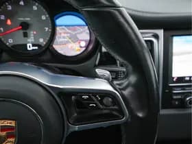 Porsche Macan thumbnail 18