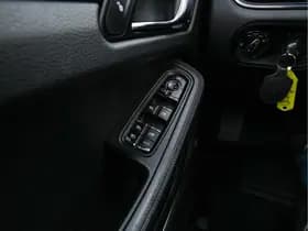Porsche Macan thumbnail 22