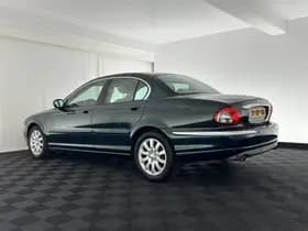 Jaguar X type thumbnail 4