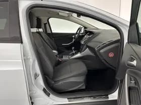 Ford Focus thumbnail 11