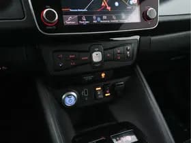 Nissan Leaf thumbnail 15