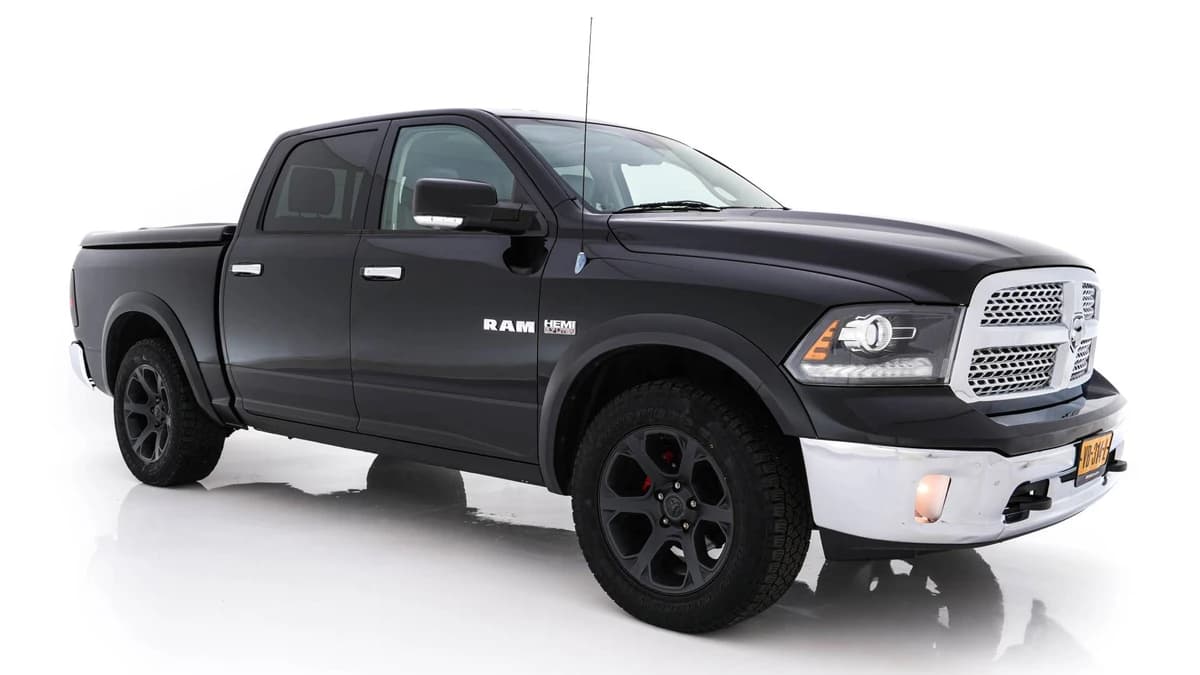 Dodge Ram 1500 — foto 1