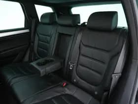 Volkswagen Touareg thumbnail 29