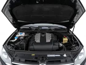 Volkswagen Touareg thumbnail 30