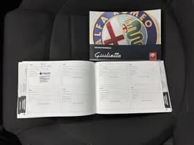 Alfa Romeo Romeo giulietta thumbnail 26