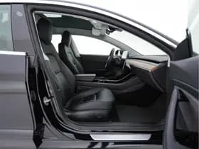 Tesla Model 3 thumbnail 12