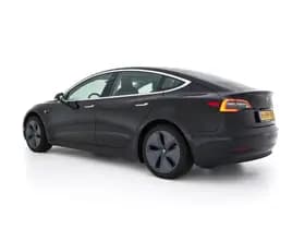 Tesla Model 3 thumbnail 5