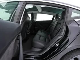 Tesla Model 3 thumbnail 10