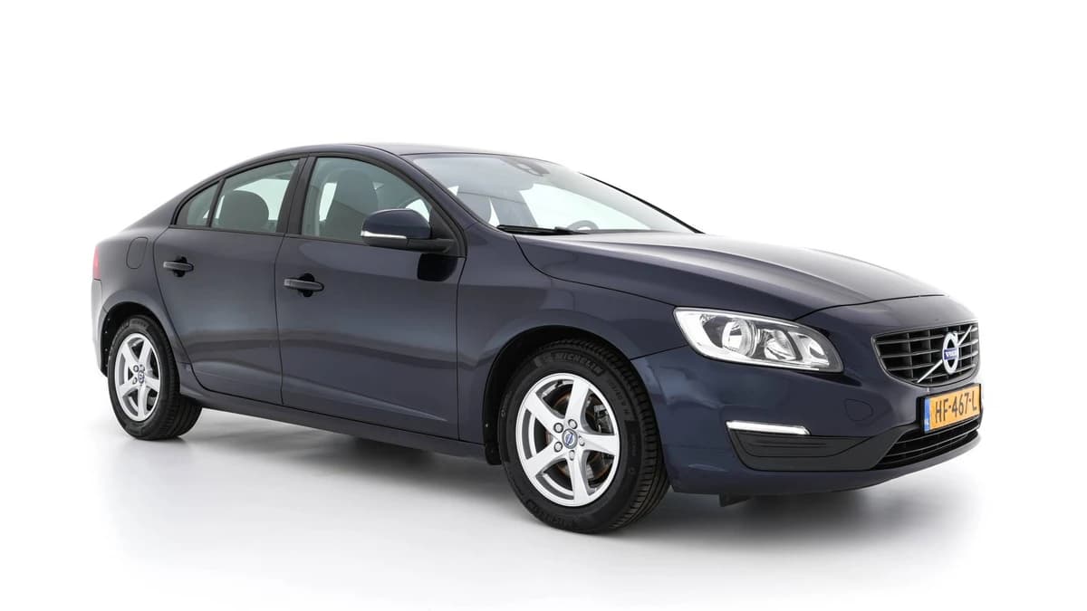 Volvo S60 — foto 1