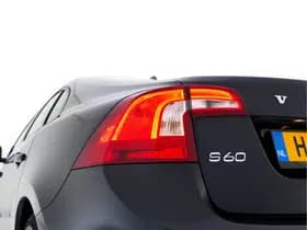 Volvo S60 thumbnail 24