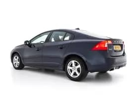 Volvo S60 thumbnail 5