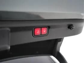 Mercedes-Benz Benz eqe thumbnail 29