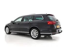 Volkswagen Passat thumbnail 5