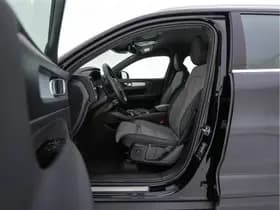 Volvo Xc40 thumbnail 9