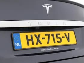 Tesla Model s thumbnail 28