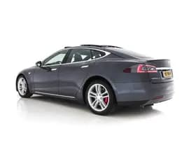 Tesla Model s thumbnail 5