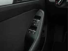 Volkswagen Jetta thumbnail 21