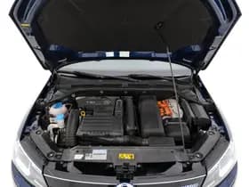 Volkswagen Jetta thumbnail 26