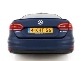Volkswagen Jetta thumbnail 6