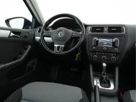 Volkswagen Jetta thumbnail 8