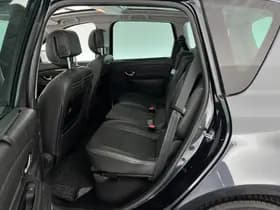 Renault Scenic thumbnail 11