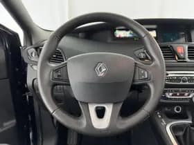 Renault Scenic thumbnail 18