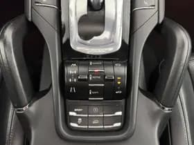 Porsche Cayenne thumbnail 17