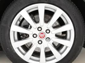 Jaguar Xe thumbnail 26