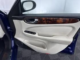 Jaguar Xj thumbnail 20