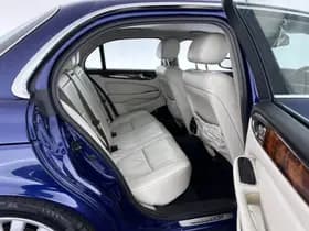 Jaguar Xj thumbnail 10